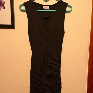Keyhole neck rushed midi dress